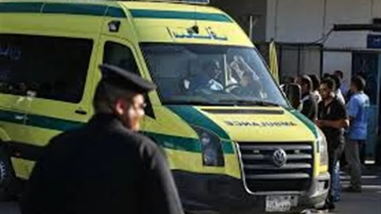 حادث طريق البحيرة.. مصرع رئيس تفتيش سابق بمحكمة العدل إثر تصادم مروع